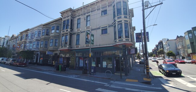 1101 Oak St, Unit 12 in San Francisco, CA - Foto de edificio - Building Photo