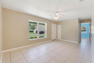913 Jacaranda Dr in Lady Lake, FL - Building Photo - Building Photo