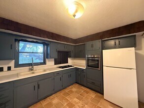 721 US-62 in Grand Rivers, KY - Foto de edificio - Building Photo