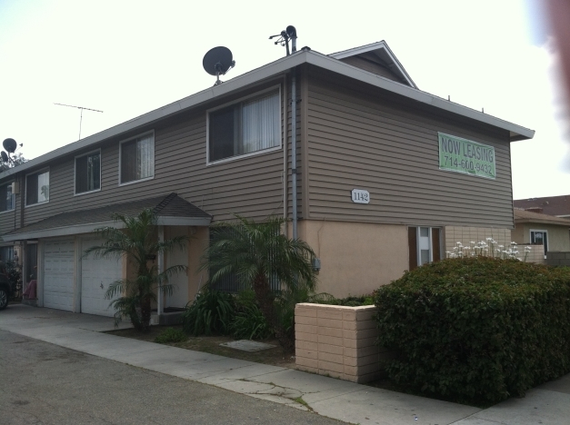 Sharon Arms Apartments in Anaheim, CA - Building Photo - Building Photo