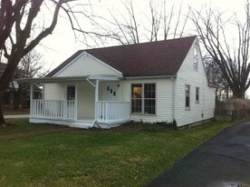 726 Waldrun Ave in Dayton, OH - Building Photo