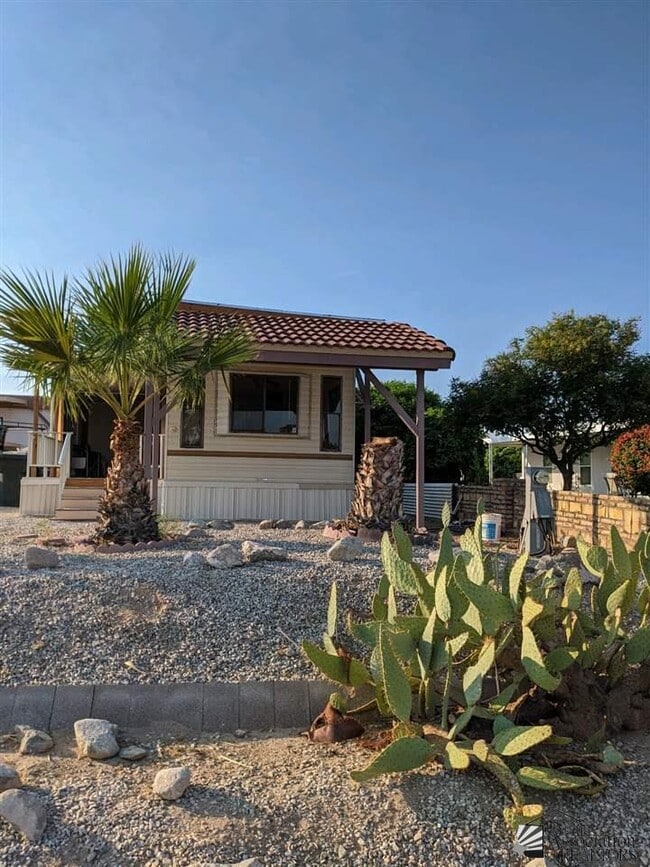 property at 13827 E 49th St