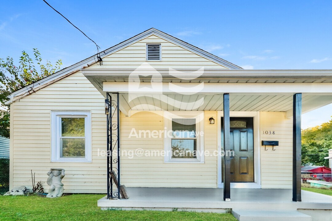 1038 Lincoln Ave in Louisville, KY - Foto de edificio