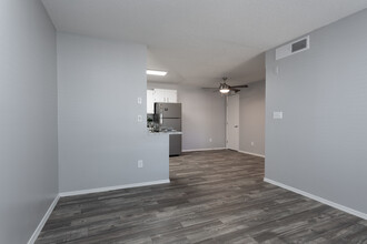 The Palisades in Sierra Vista, AZ - Building Photo - Interior Photo