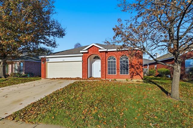 1048 Harriman Dr in Saginaw, TX - Building Photo - Building Photo