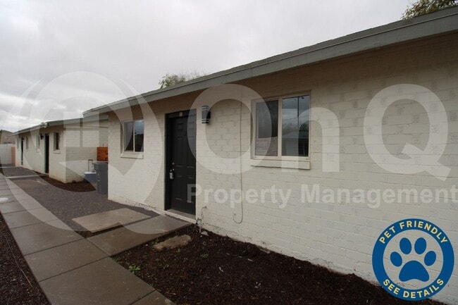 property at 1103 W Sherman St