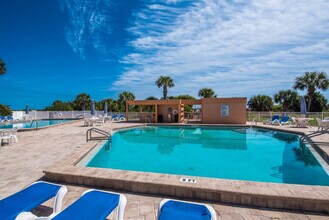 11 Oceanside Dr in St. Augustine, FL - Building Photo - Building Photo