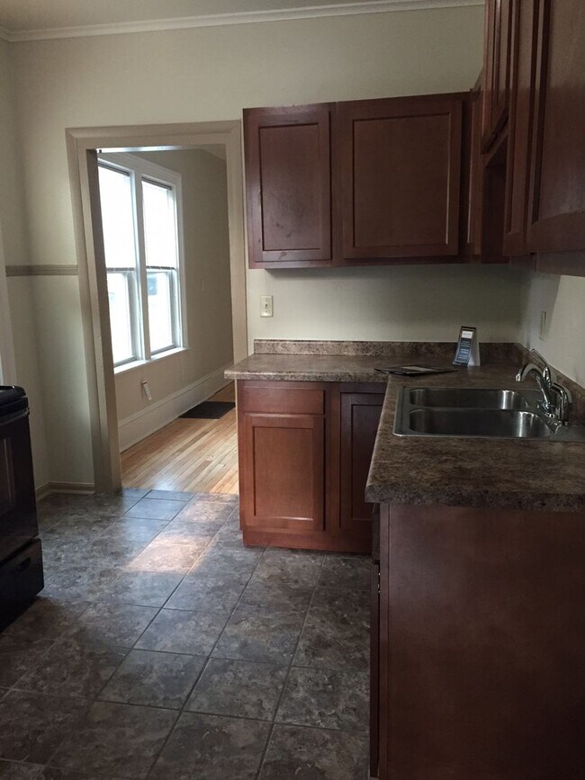 642 Jackson St in Oshkosh, WI - Building Photo - Building Photo
