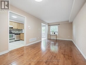 6035 Bidwell Trail in Mississauga, ON - Building Photo - Building Photo