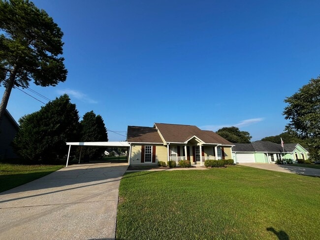 property at 822 Lee Rd 213