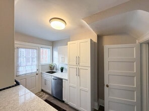 3919 Beech St in Cincinnati, OH - Foto de edificio - Building Photo