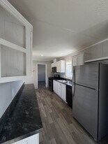 342 Basket Branch in Oxford, MI - Building Photo