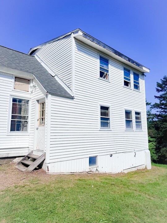 96 Doughty Rd in Bowdoin, ME - Building Photo