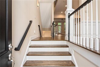 1434 Wembley Ct NE in Atlanta, GA - Building Photo - Building Photo