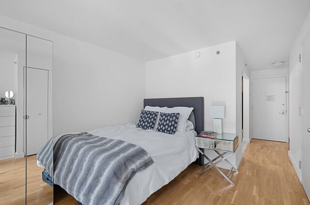 130 W 15th St-Unit -3-L in New York, NY - Building Photo - Building Photo