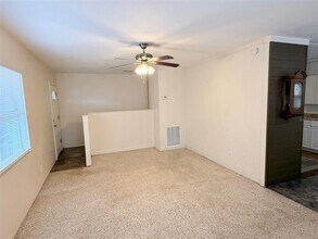 4819 Haines Rd N in St. Petersburg, FL - Building Photo - Building Photo