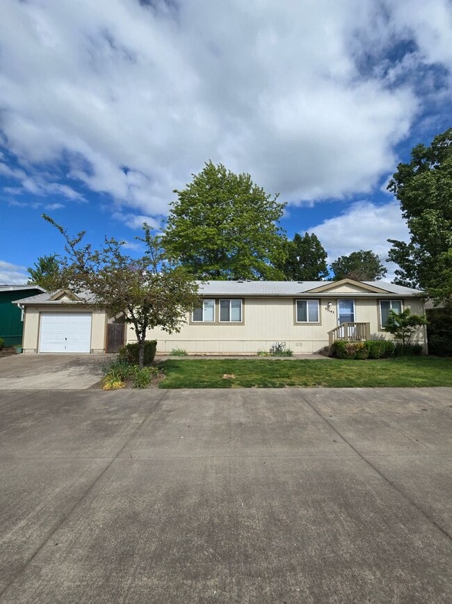 property at 33145 Geranium Ln