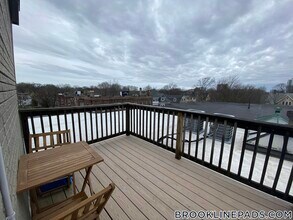 69 Babcock St in Brookline, MA - Building Photo - Building Photo