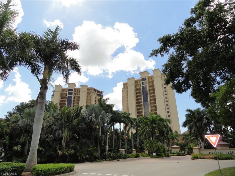 14300 Riva Del Lago Dr-Unit -1204-N in Ft. Myers, FL - Building Photo