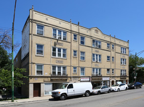 2000-2006 W Devon Ave in Chicago, IL - Building Photo - Building Photo