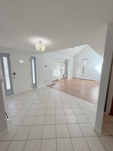 76 Ode Way in Manchester, NH - Building Photo - Building Photo