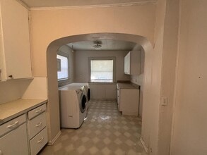 761 N Chevrolet Ave in Flint, MI - Building Photo - Building Photo