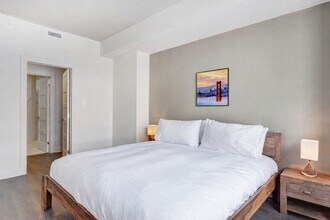 3075 Promenade du Quartier-Saint-Martin, Unit SI ID1222921P in Laval, QC - Building Photo - Building Photo