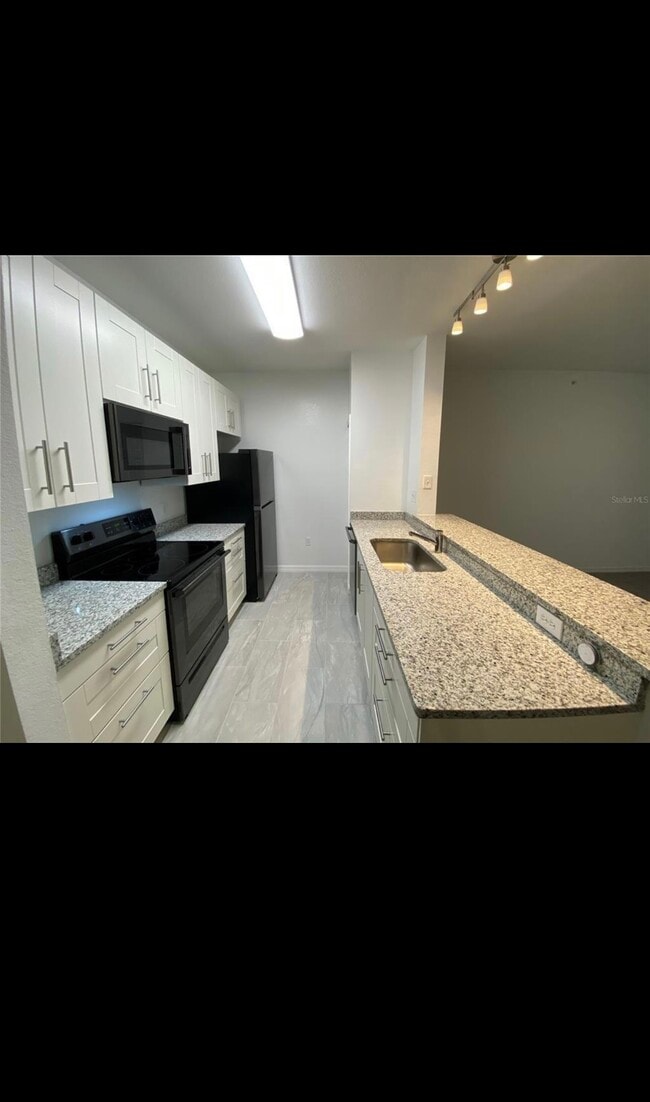 5455 Vineland Rd, Unit 3310, Unit 3310