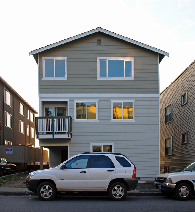 5519 15th Ave in Seattle, WA - Building Photo