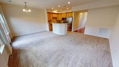 477 Woodbark Ct in Mauldin, SC - Building Photo - Building Photo