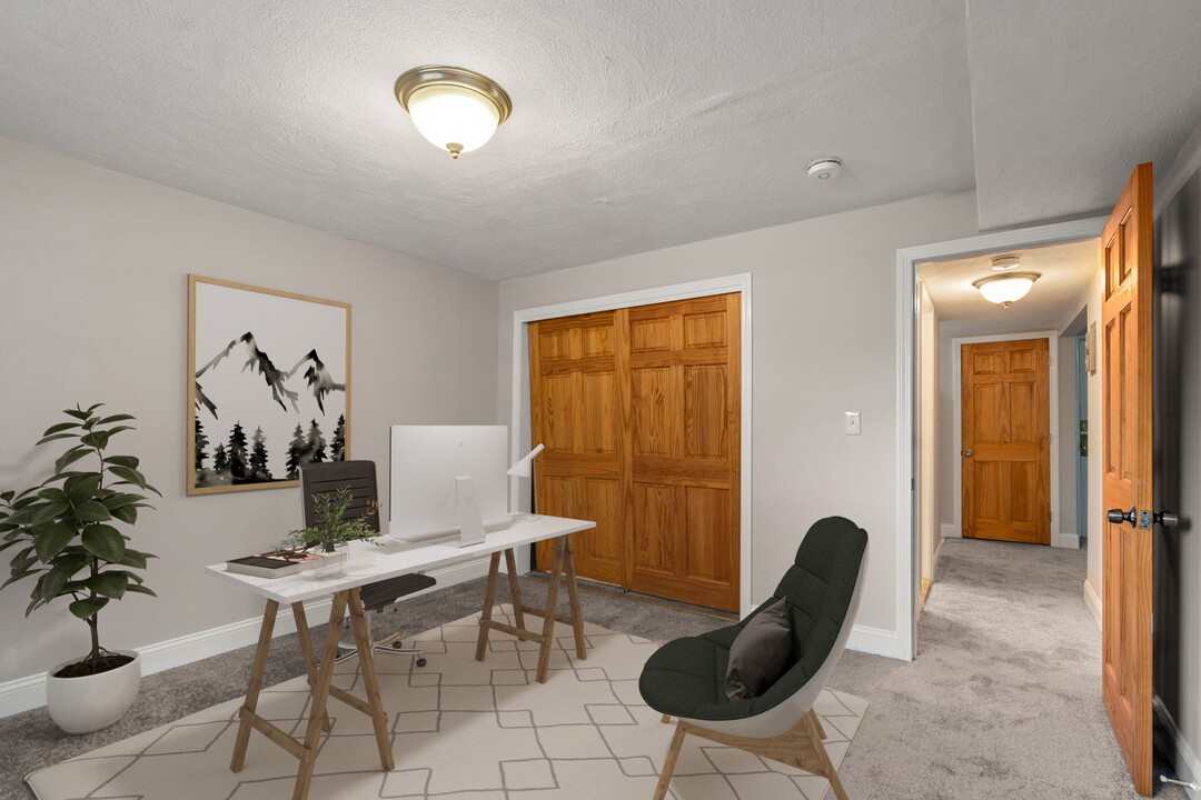 45 West St, Unit 42 West St., #10 in Randolph, MA - Foto de edificio