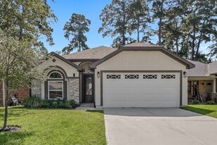 11315 Alcott Dr in Montgomery, TX - Building Photo