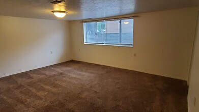 767 Lisonbee Ave S in Millcreek, UT - Building Photo - Building Photo