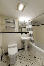 335 Beacon St, Unit 7 in Boston, MA - Building Photo - Building Photo