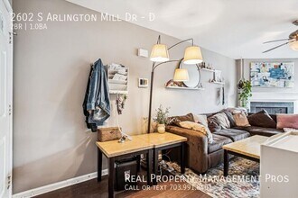 2602 S Arlington Mill Dr in Arlington, VA - Building Photo - Building Photo