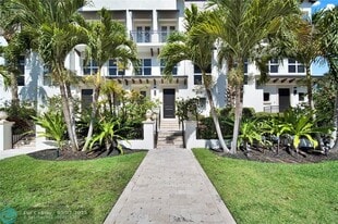 425 N Ocean Blvd in Boca Raton, FL - Building Photo