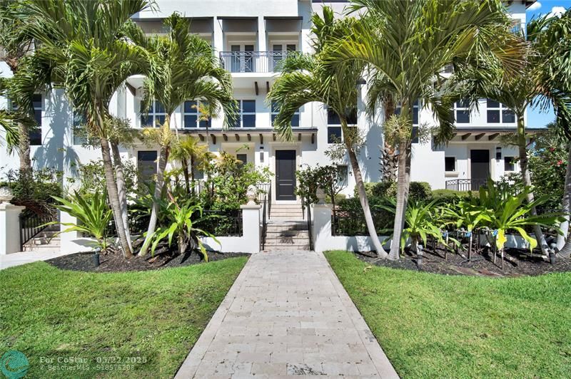 425 N Ocean Blvd in Boca Raton, FL - Building Photo
