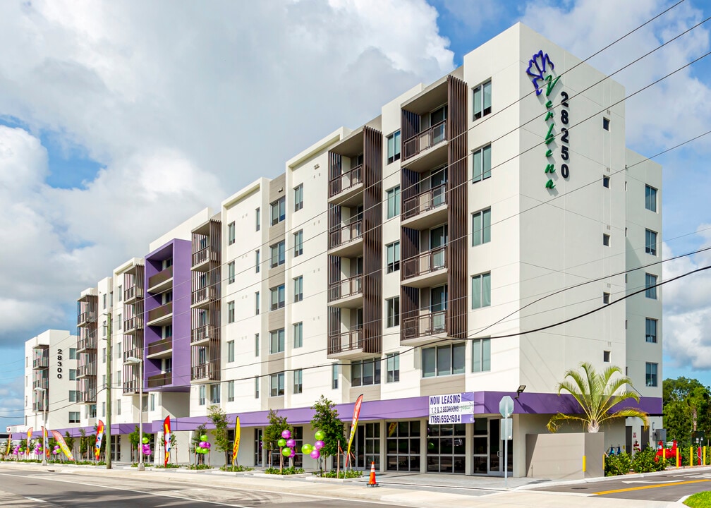Verbena in Homestead, FL - Foto de edificio