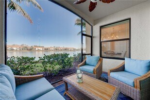 9521 Avellino Wy in Naples, FL - Building Photo