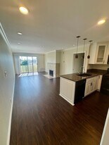 2414 S Barrington Ave in Los Angeles, CA - Building Photo