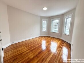 36 Raven St, Unit 2 in Boston, MA - Building Photo - Building Photo