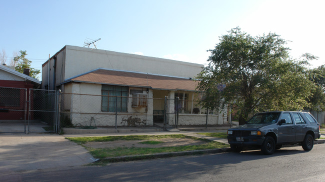 3114 Pera Ave in El Paso, TX - Foto de edificio - Building Photo