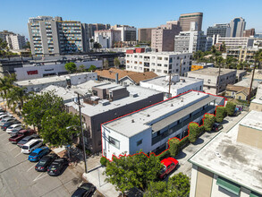 227 Lime Ave in Long Beach, CA - Building Photo - Building Photo