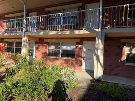 3301 58th Ave S in St. Petersburg, FL - Building Photo