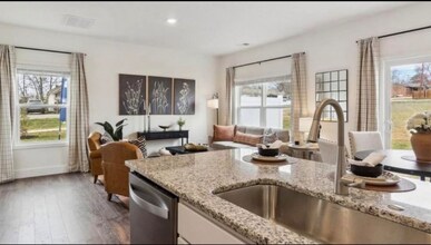 3044 Bogart Ln in Knoxville, TN - Building Photo - Building Photo