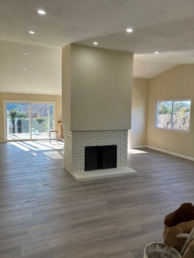 3238 Colusa St in Pinole, CA - Building Photo - Building Photo