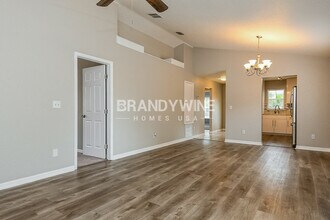 330 N John St in Orlando, FL - Building Photo - Building Photo