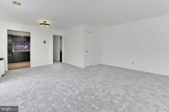 4116 Mangalore Dr in Annandale, VA - Building Photo - Building Photo