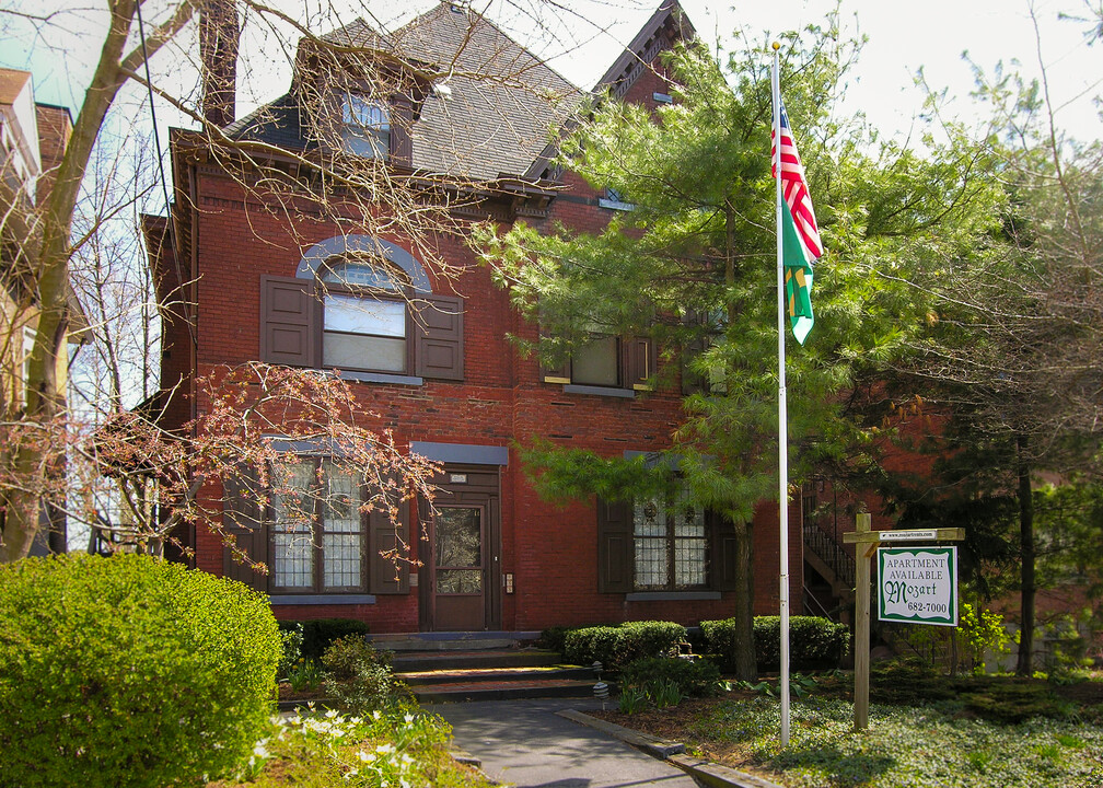 Baum Grove in Pittsburgh, PA - Building Photo