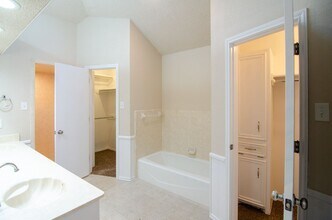 5509 85th St in Lubbock, TX - Building Photo - Building Photo